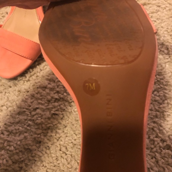 Gianni Bini ankle strap heels - Picture 4 of 8
